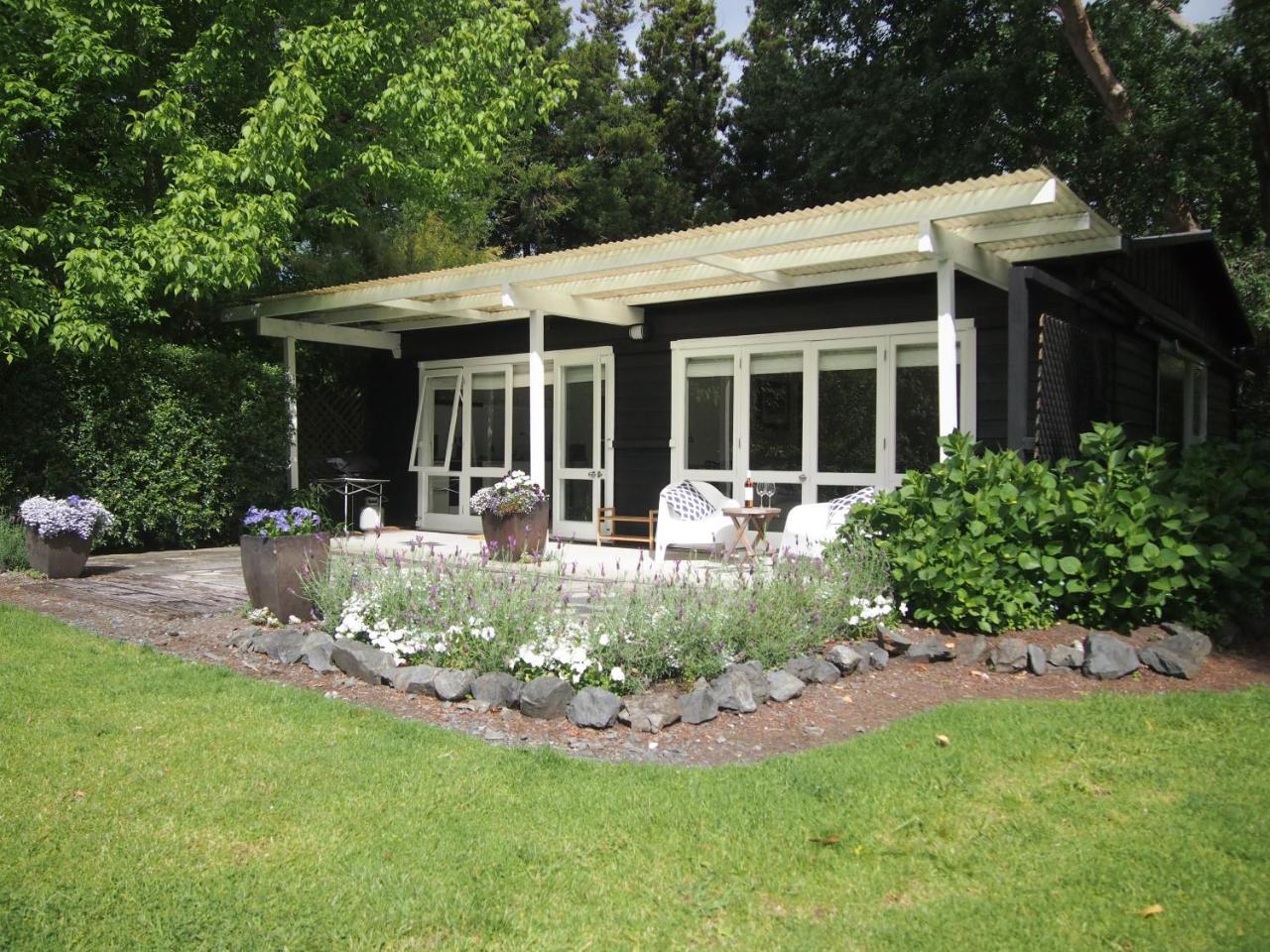 Columbus Cottage At 144 On Jones Omaha 外观 照片